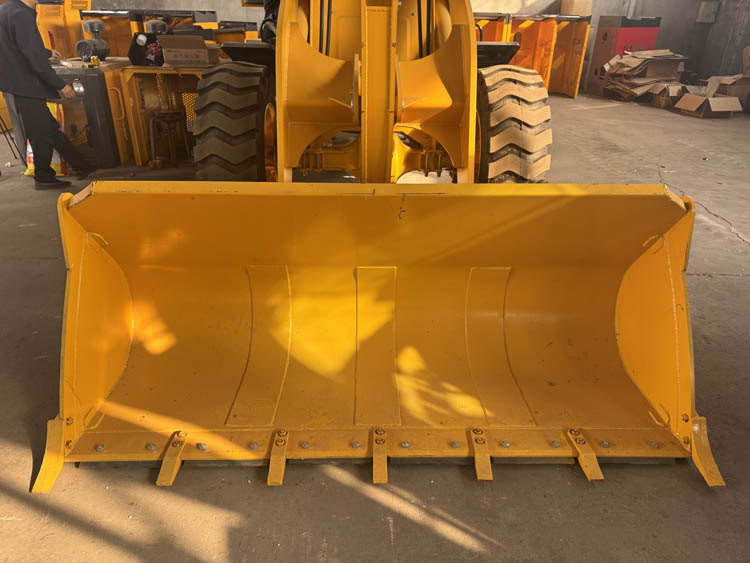 3-тонный колесный погрузчик