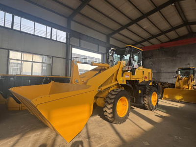 2-тонный колесный погрузчик